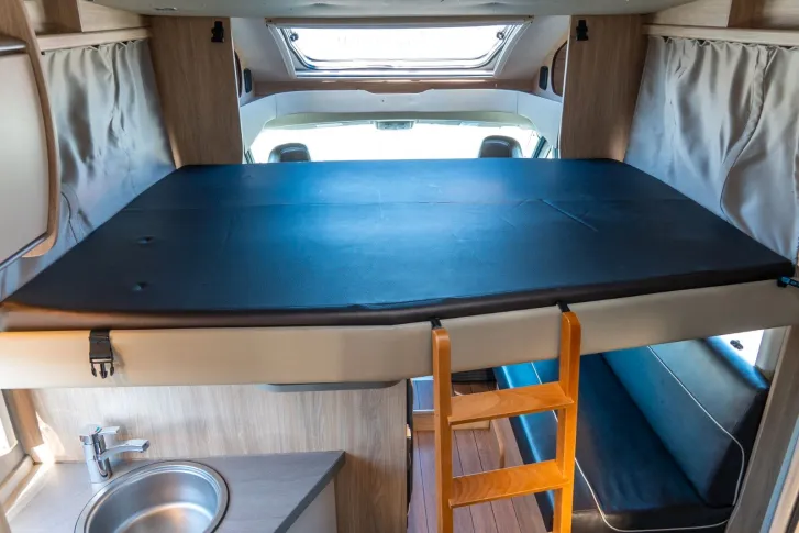 Fahrzeugbild Weinsberg CaraSuite 650 MF *Hubbett*Franz. Bett*5Personen* #13