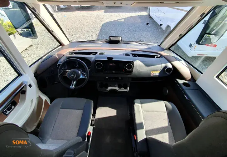 Fahrzeugbild Carthago chic c-line I 4.9 LE L Mercedes - Listenpreis 177.055,00 ! #6