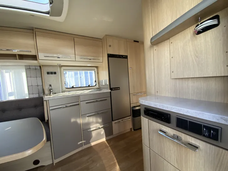Fahrzeugbild Hymer Eriba Nova GL 530 Mover, Solar, aut. Sat, TV #7