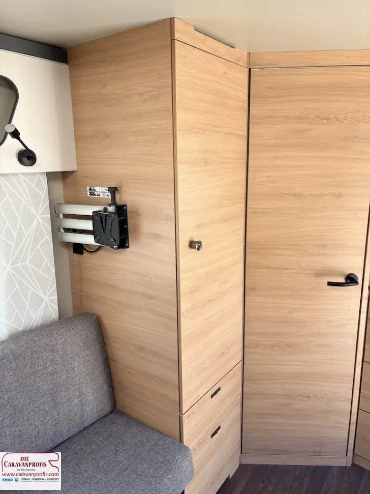 Fahrzeugbild Knaus Yaseo 340 PX Gas+Plus+Design Paket 1500 kg #14
