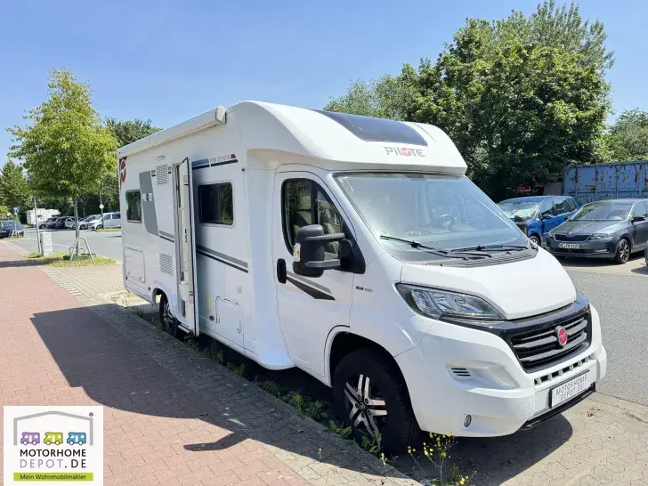 Fahrzeugbild Pilote Pacific P726 Essentiell 5 Sitzplätze, Solar, 4,4 to #1