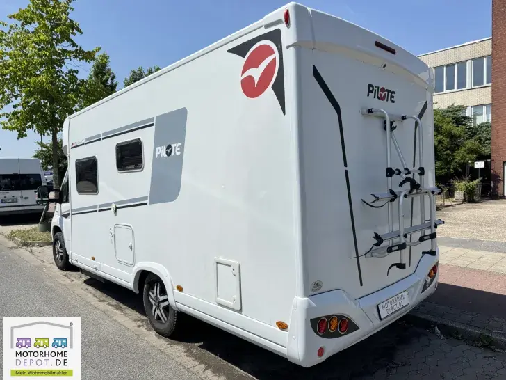 Fahrzeugbild Pilote Pacific P726 Essentiell 5 Sitzplätze, Solar, 4,4 to #4
