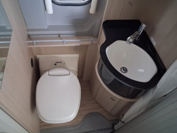 Fahrzeugbild Pössl D-Line 2WIN R Elegance - im Kundenauftrag #8
