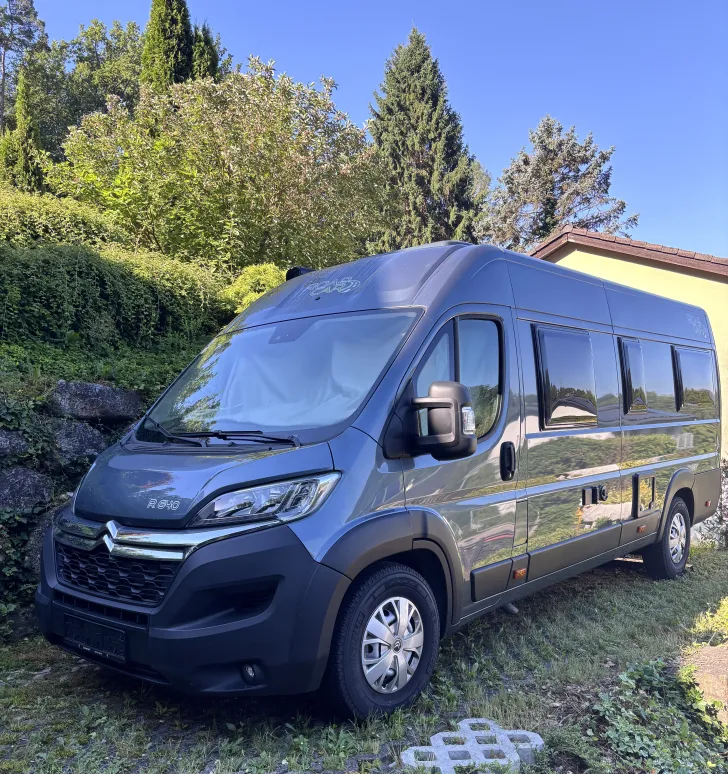 Fahrzeugbild Roadcar R 640 neuwertig #1