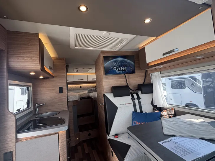 Fahrzeugbild Weinsberg CaraCompact 640 MEG EDITION [PEPPER] Voll-LED, MBUX Distronic, etc. #8