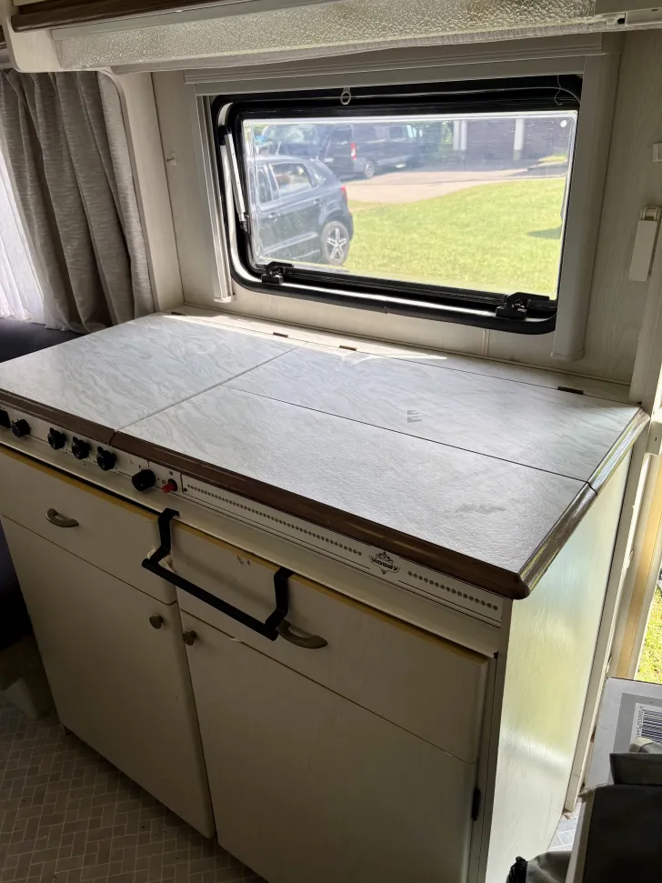 Fahrzeugbild Hobby De Luxe 530 TK Gut Gepflegt #6