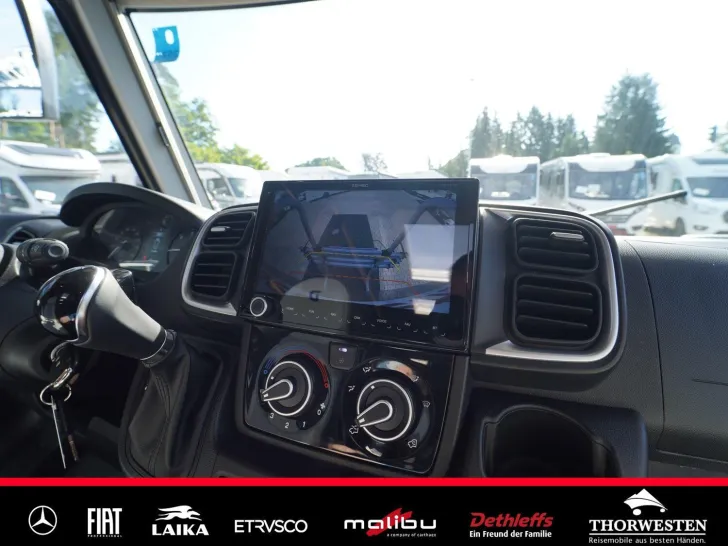 Fahrzeugbild Dethleffs Trend Active I 6877 32" SAT-TV 8-Gang-Automatik #40