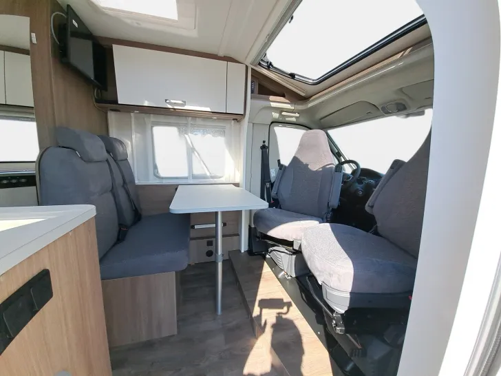 Fahrzeugbild Carado V 337 Pro+, Solar, LTE, TV-Paket #8