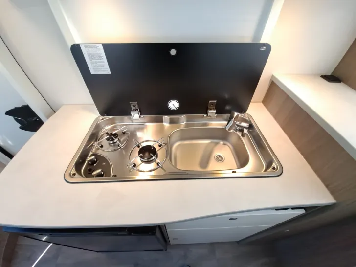 Fahrzeugbild Carado V 337 Pro+, Solar, LTE, TV-Paket #11
