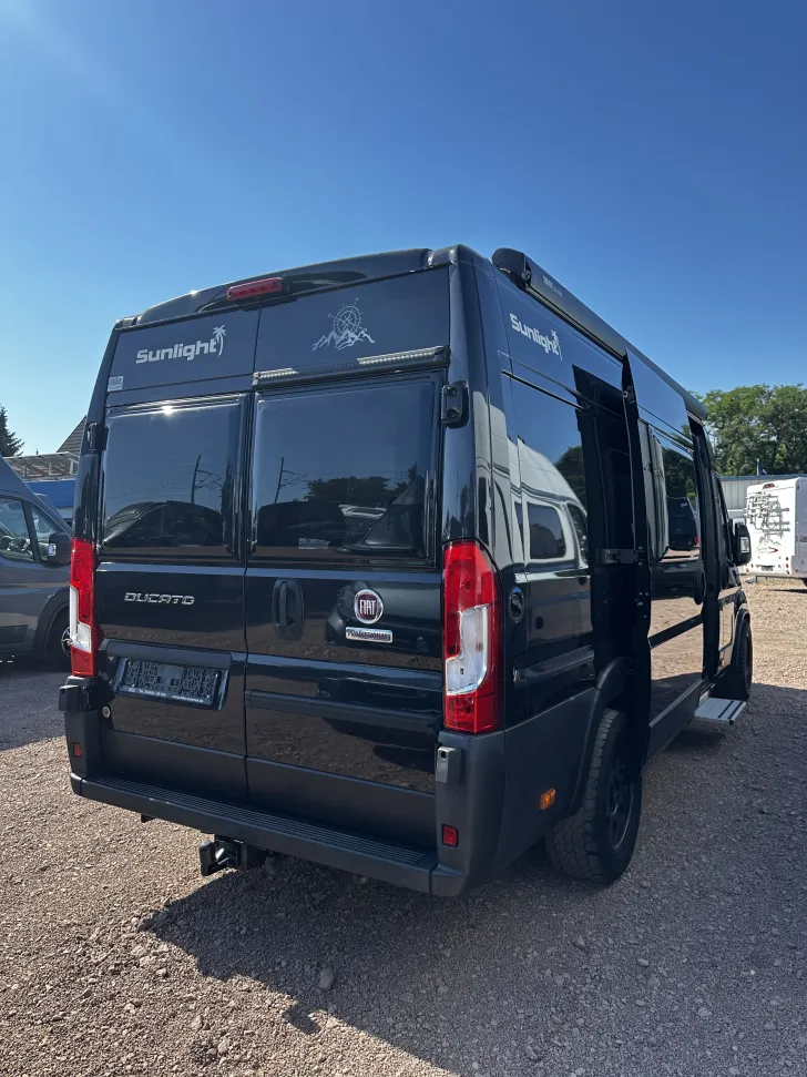 Fahrzeugbild Sunlight Camper Van Cliff 640 Solar + TV/SAT + Markise #3