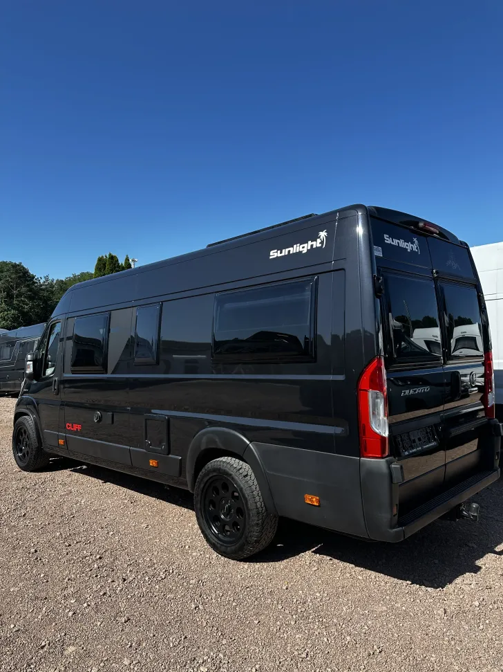 Fahrzeugbild Sunlight Camper Van Cliff 640 Solar + TV/SAT + Markise #5