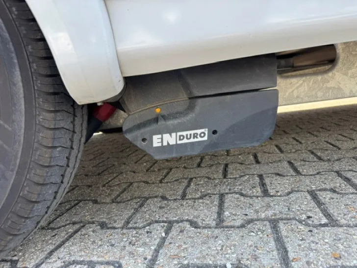 Fahrzeugbild Knaus Südwind 580 QS Mit Mover und Fahrradhalter #11