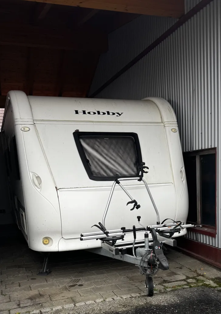 Fahrzeugbild Hobby De Luxe 495 UL gut gepflegt, normale Gebrauch #1
