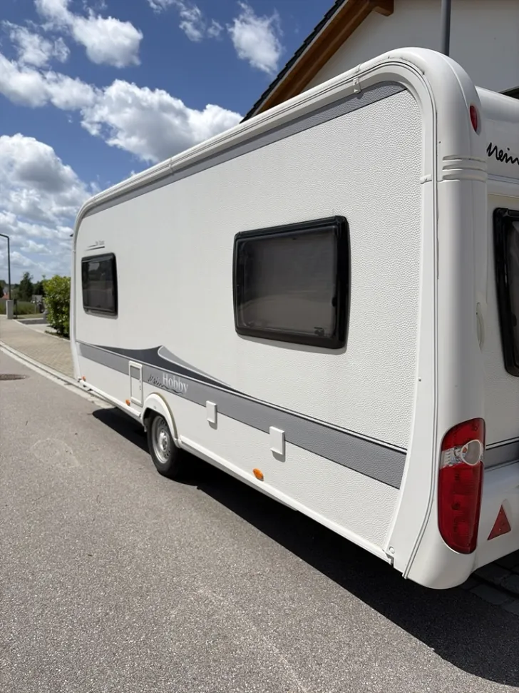 Fahrzeugbild Hobby De Luxe 495 UL gut gepflegt, normale Gebrauch #4