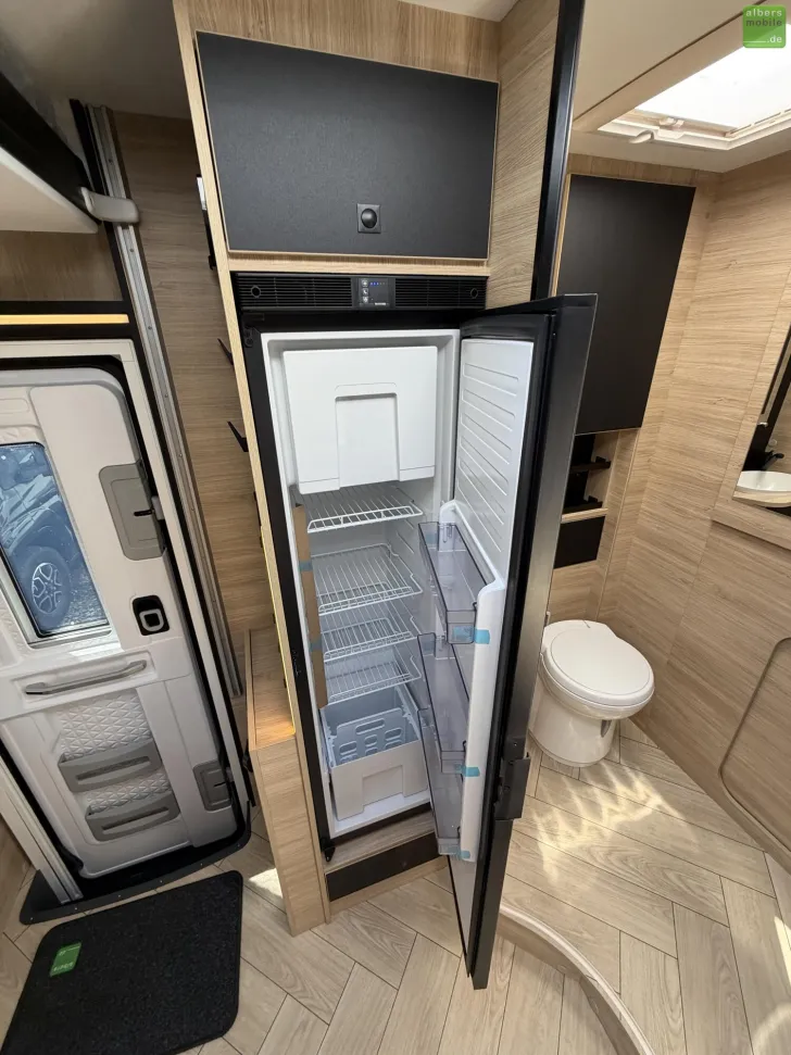 Fahrzeugbild Challenger Teilintegriert 270 Graphite Edition Smart Arctic #16