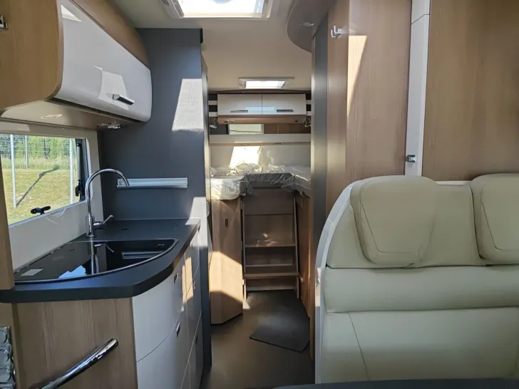 Fahrzeugbild Carthago C2-tourer I 141 KB LE Mercedes #18