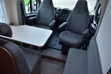 Fahrzeugbild Carado VAN V347 pro + Hubbett, 4 Betten, Automatik #4