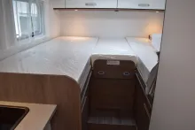 Fahrzeugbild Carado VAN V347 pro + Hubbett, 4 Betten, Automatik #12