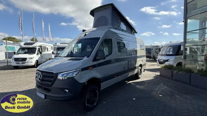Fahrzeugbild Hymer Camper Van Grand Canyon S 700 4x4 Allrad mit Schlafdach #5