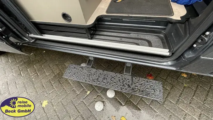 Fahrzeugbild Hymer Camper Van Grand Canyon S 700 4x4 Allrad mit Schlafdach #6
