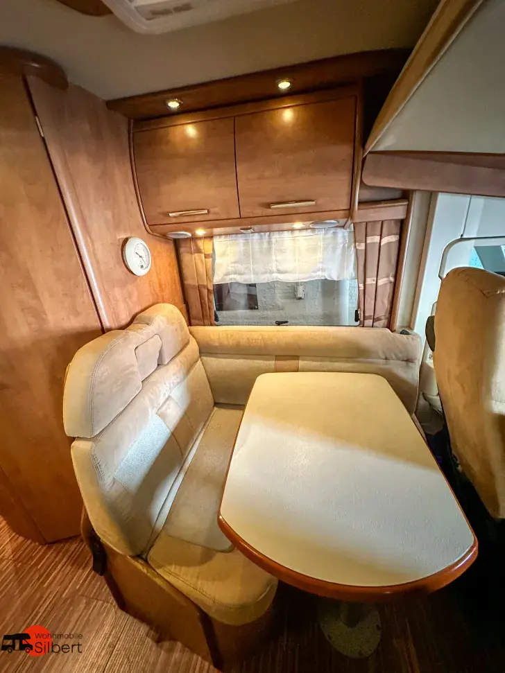Fahrzeugbild Carthago c-tourer I 142 QB - Solar*TV*Festbett+Hubbett #11