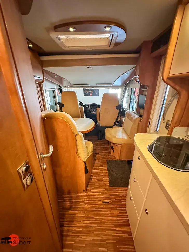 Fahrzeugbild Carthago c-tourer I 142 QB - Solar*TV*Festbett+Hubbett #7