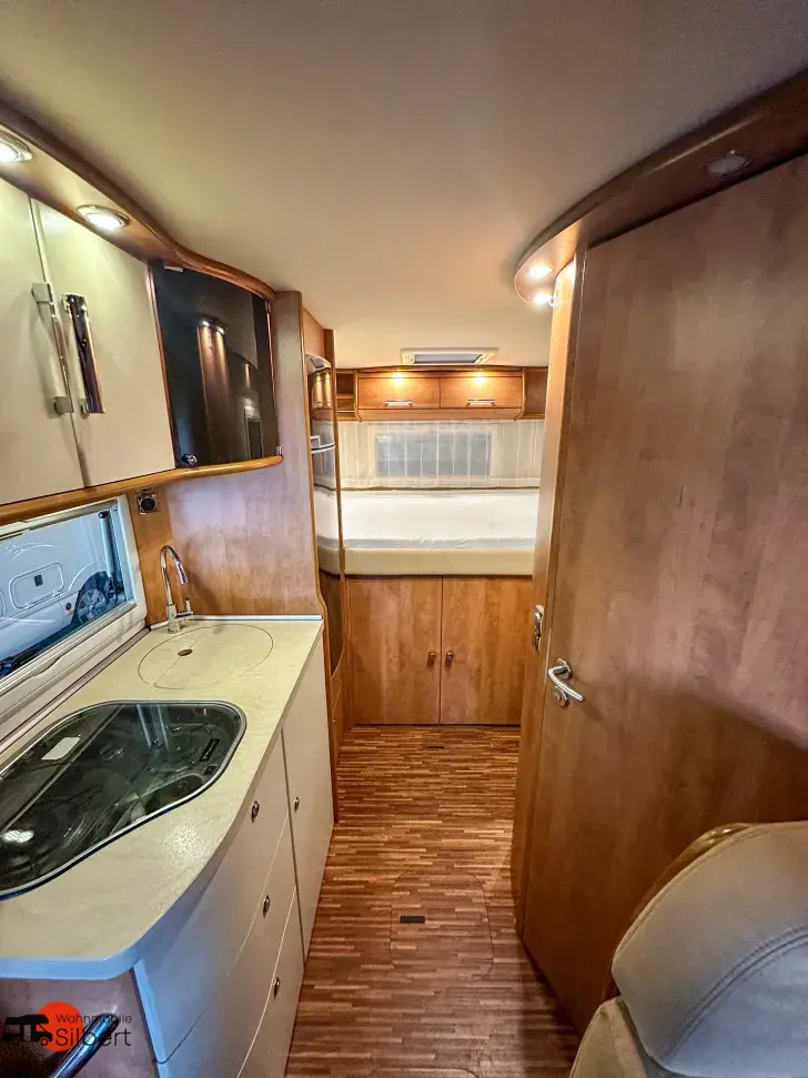 Fahrzeugbild Carthago c-tourer I 142 QB - Solar*TV*Festbett+Hubbett #6