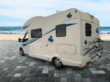 Fahrzeugbild Ahorn Camp Camp T660 Plus / Festbett+Hubbett / Garage #3