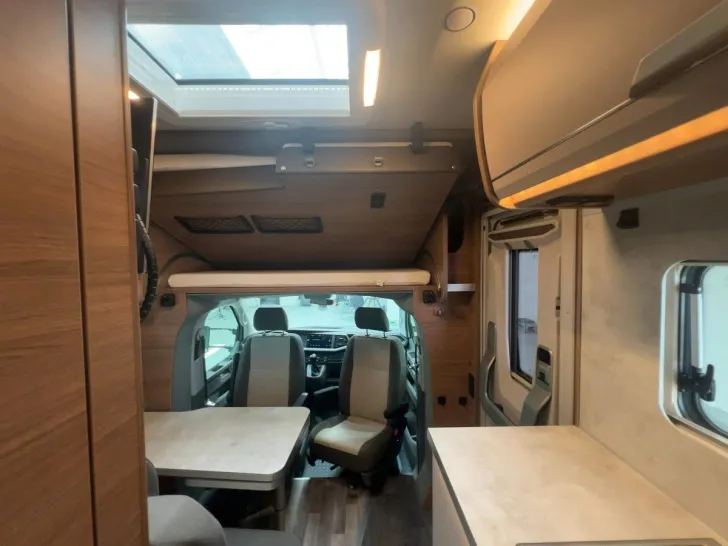 Fahrzeugbild Knaus Tourer Van 500 MQ / Automatik / Festbett #8