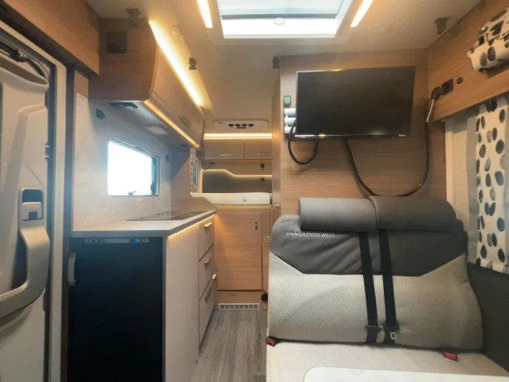 Fahrzeugbild Knaus Tourer Van 500 MQ / Automatik / Festbett #9