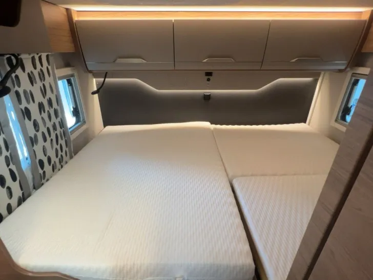 Fahrzeugbild Knaus Tourer Van 500 MQ / Automatik / Festbett #10