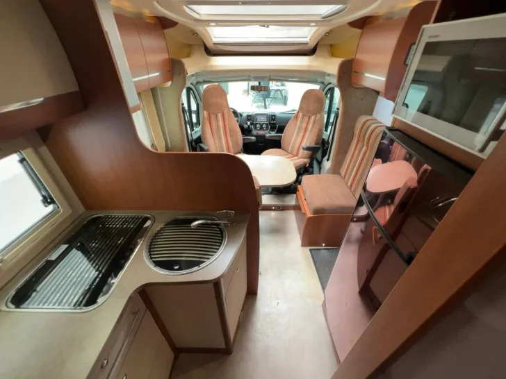 Fahrzeugbild Chausson Welcome 98/Einzelbetten/Heckgarage/Luftfederung #9