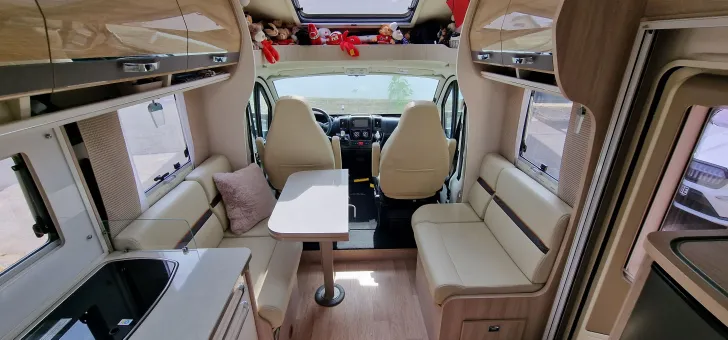 Fahrzeugbild Rapido 6F 696F Premium Edition #3