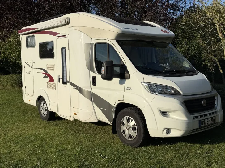 Fahrzeugbild Eura Mobil Profila T 590 FB keines Raumwunder #1
