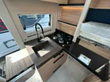 Fahrzeugbild Bürstner Signature SFT 7.4*SAT*LITHIUM*KÜCHENPAKET* #9