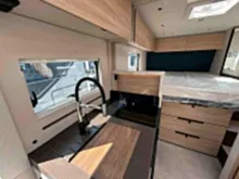 Fahrzeugbild Bürstner Signature SFT 7.4*SAT*LITHIUM*KÜCHENPAKET* #10