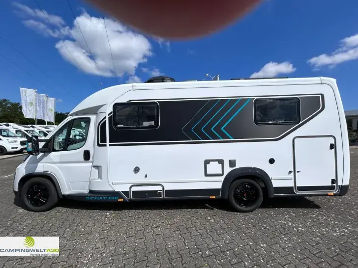 Fahrzeugbild Bürstner Signature SFT 7.4*SAT*LITHIUM*KÜCHENPAKET* #29
