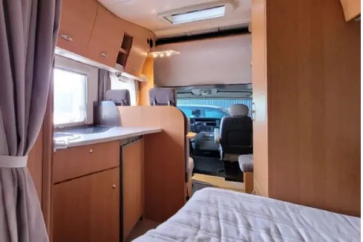 Fahrzeugbild Knaus Sun Traveller 600 MF Super Zustand #4