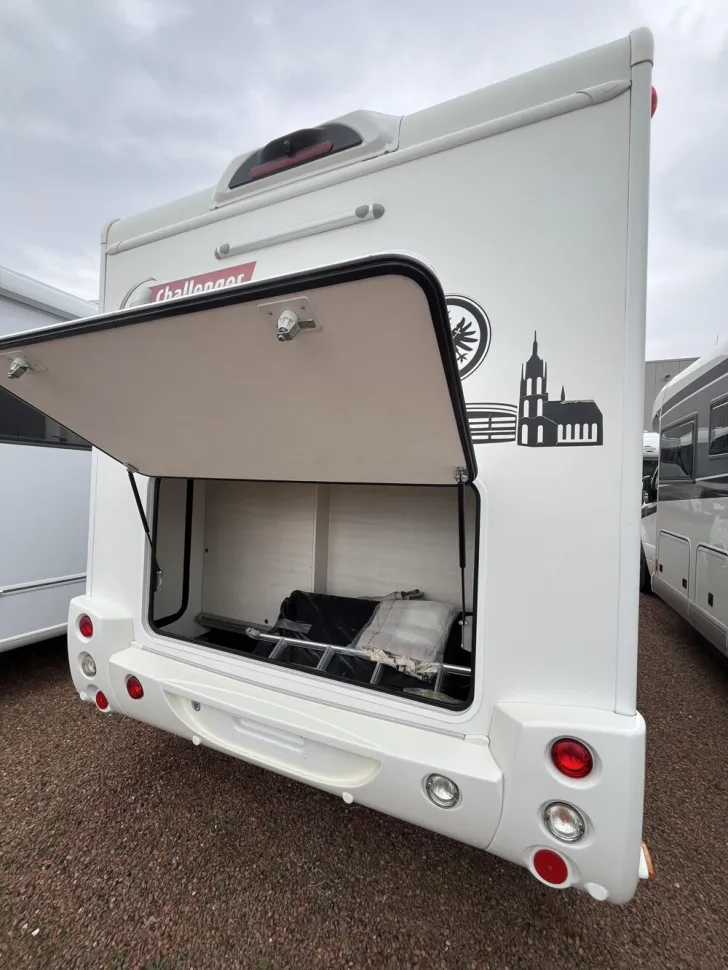 Fahrzeugbild Challenger Genesis 260 #17