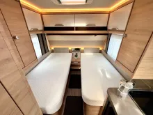 Fahrzeugbild Knaus Südwind 460 EU Black Selection mit Dusche #14