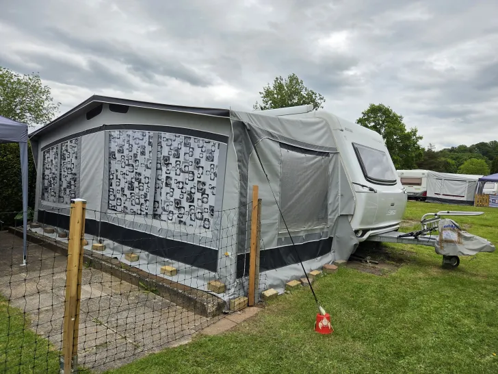 Fahrzeugbild Hymer Eriba Nova GL 580 #4