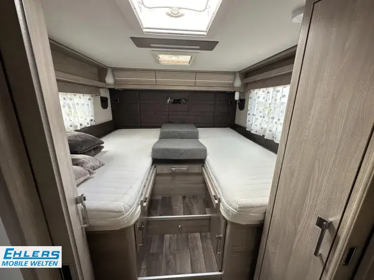Fahrzeugbild Kabe Travel Master Imperial i910 GB 170PS/Autom/Markise/AHK/Mikrowelle/Hubbett #11