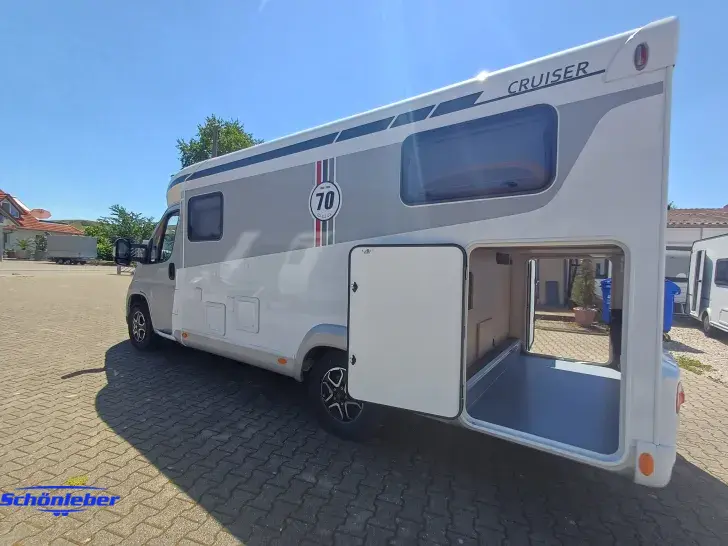 Fahrzeugbild LMC Cruiser V 646 G #4