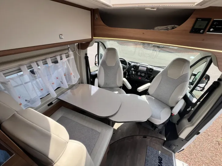 Fahrzeugbild Carado Camper Van 600 #4
