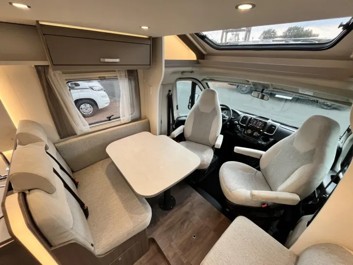 Fahrzeugbild Carado T 447 #3