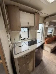 Fahrzeugbild Bürstner Averso Plus 510 TK #10