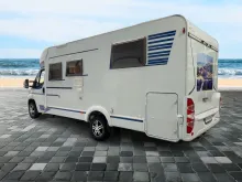 Fahrzeugbild Carado T 448 / 1.HAND / Queensbett / Garage / Klima #3