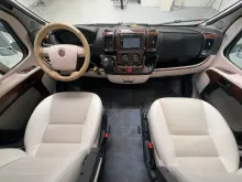 Fahrzeugbild Carado T 448 / 1.HAND / Queensbett / Garage / Klima #6