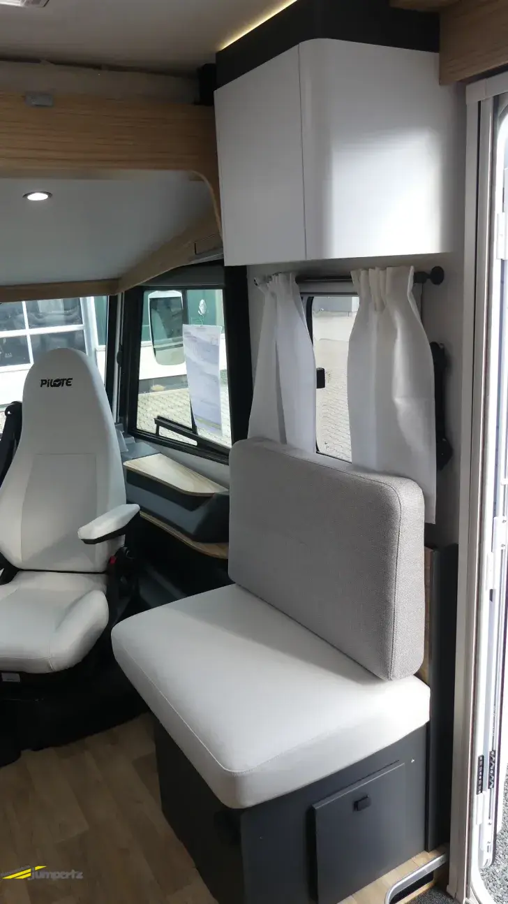 Fahrzeugbild Pilote Galaxy G740FGJ Evidence F2F-Sitzgruppe #12