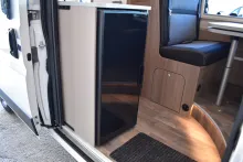 Fahrzeugbild Carado CV 640 Längsbetten, Markise, Alu #8